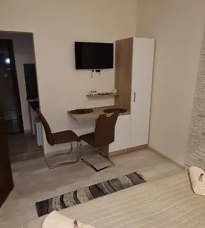 Rózsa Apartmanhotel