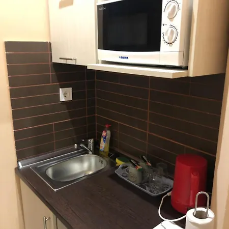 Rózsa Apartmanhotel *